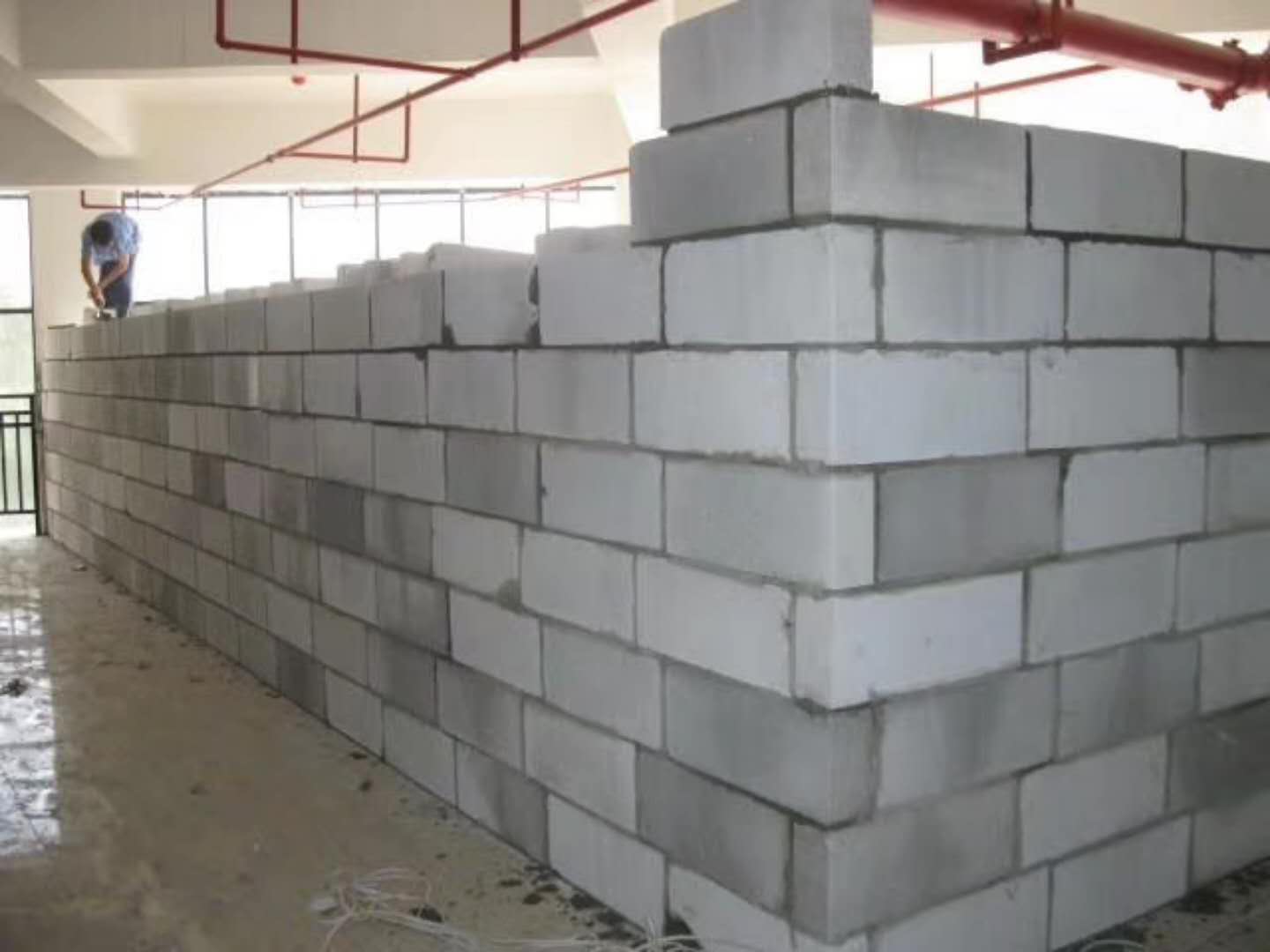 江北蒸压加气混凝土砌块承重墙静力和抗震性能的研究